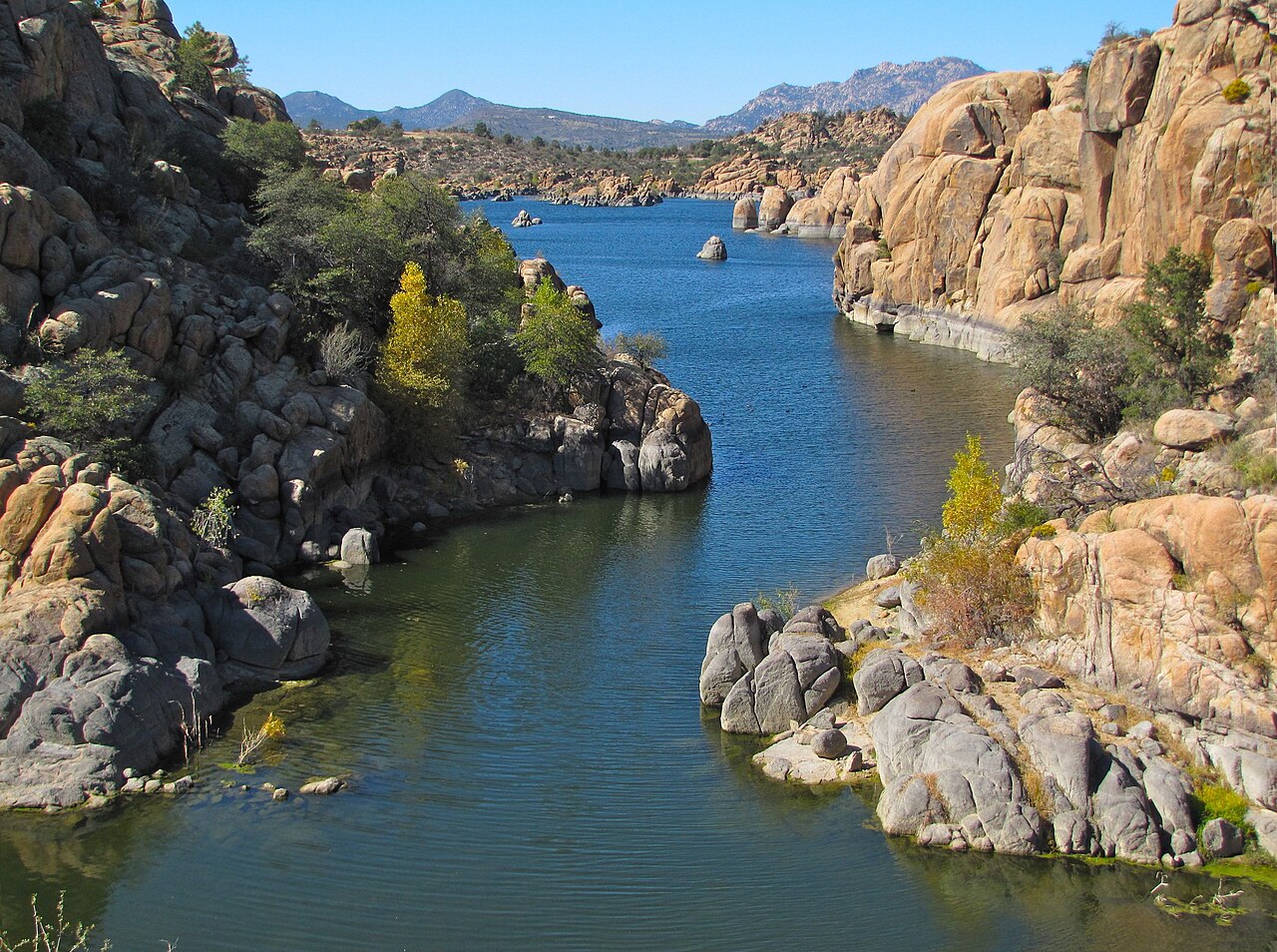 Watson Lake winding through the Granite Dells in Prescott, Arizona
