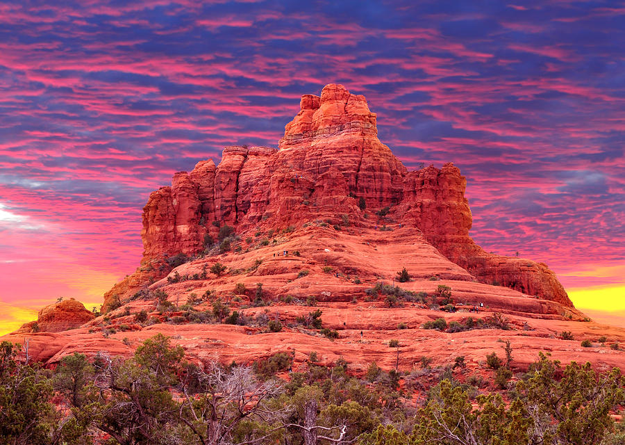 Bell Rock Sedona vortex hiking landscape